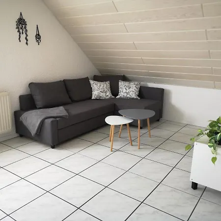 Familien-Ferienwohnung: Messe-Nähe mit Balkon und Parkplatz am Bodensee Meckenbeuren Exterior photo
