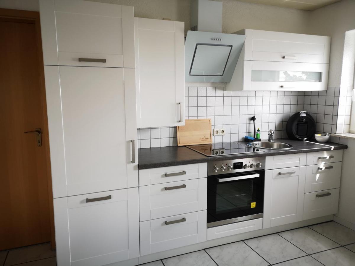 Familienfreundliche Mit Wohlfühlbalkon Und Kostenlosem Parkplatz Apartment *