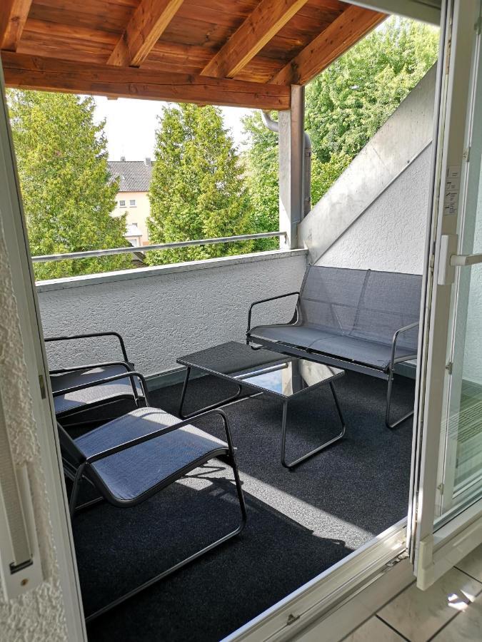 Familienfreundliche Mit Wohlfühlbalkon Und Kostenlosem Parkplatz Apartment Meckenbeuren